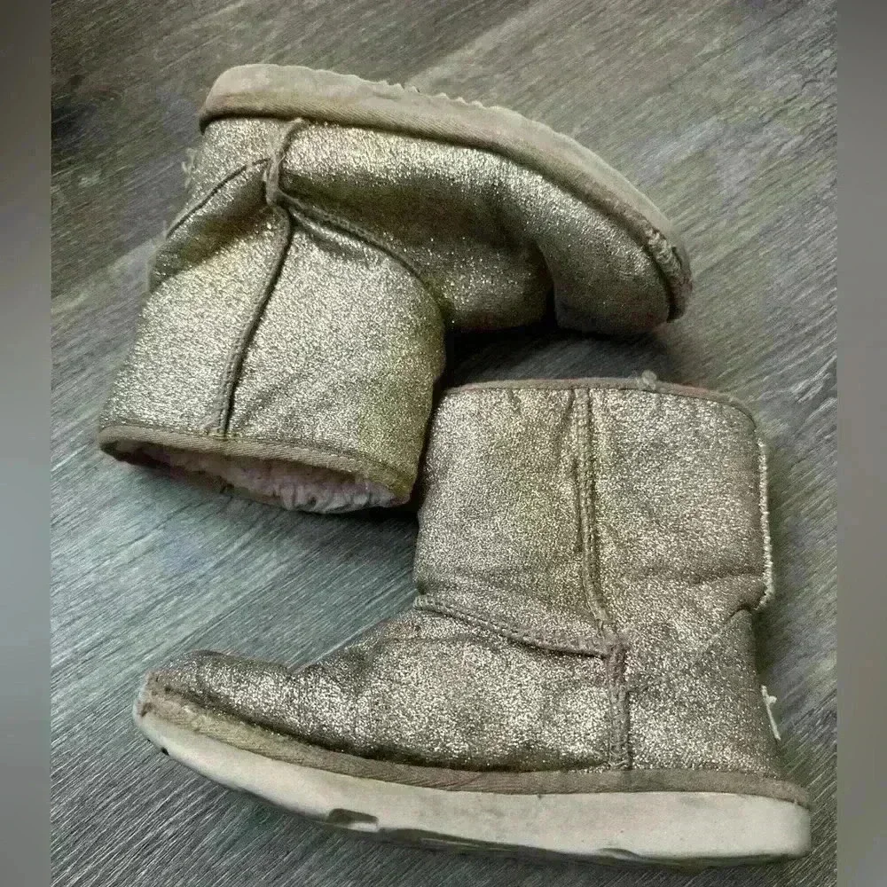 UGG Boots shiny Gold Sz 2 girls